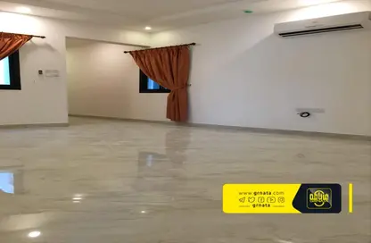 عمارة بالكامل - استوديو - 8 حمامات للبيع في الرفاع - المحافظة الجنوبية