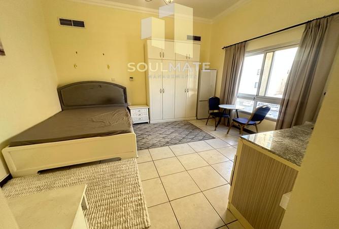 955782 - Property Main Image