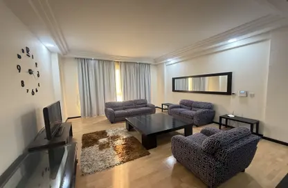 Apartment - 2 Bedrooms - 2 Bathrooms for rent in Al Juffair - Capital Governorate