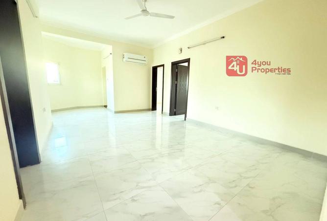 964830 - Property Image 2