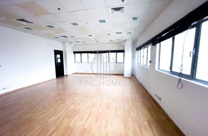 Office Space - Studio - 1 Bathroom for rent in Seef - Capital Governorate