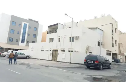 Villa - 6 Bedrooms - 6 Bathrooms for sale in Riffa Al Sharqi - Riffa - Southern Governorate