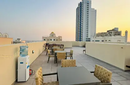 Apartment - 2 Bedrooms - 2 Bathrooms for rent in Al Juffair - Capital Governorate