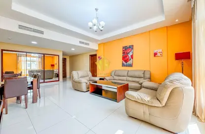 Apartment - 3 Bedrooms - 4 Bathrooms for rent in Mahooz - Manama - Capital Governorate