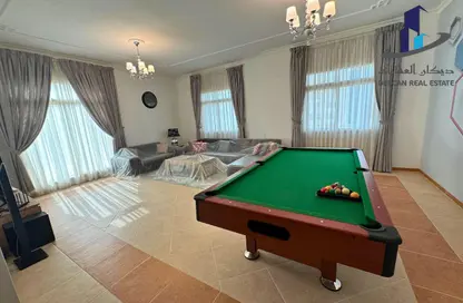 Apartment - 3 Bedrooms - 3 Bathrooms for rent in Al Juffair - Capital Governorate