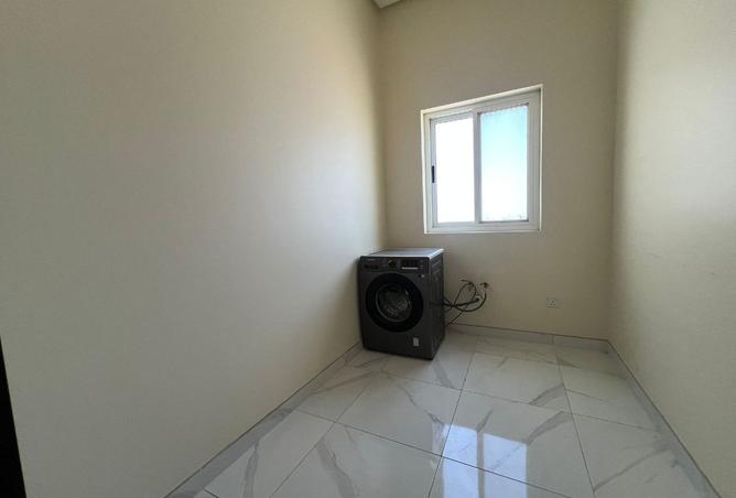 952484 - Property Image 3