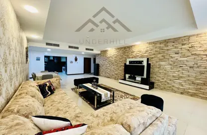 Apartment - 2 Bedrooms - 3 Bathrooms for rent in Al Juffair - Capital Governorate