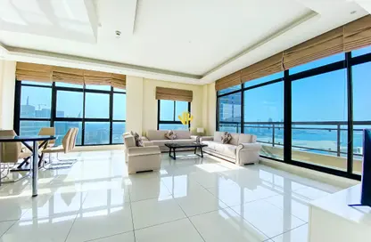 Apartment - 2 Bedrooms - 3 Bathrooms for rent in Al Juffair - Capital Governorate