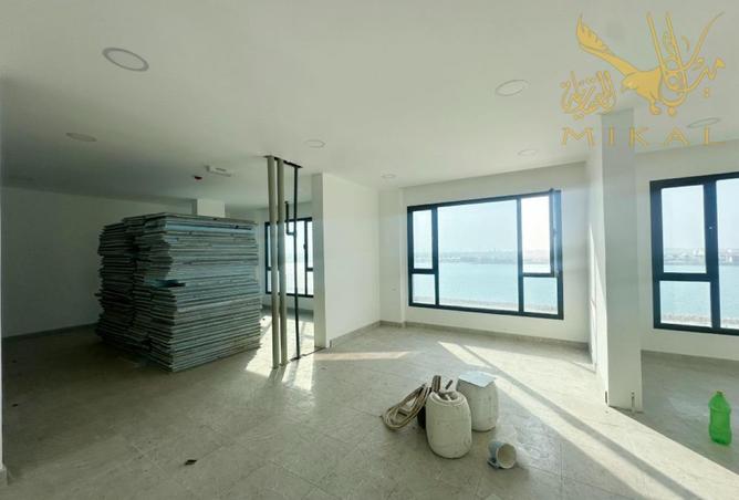 968389 - Property Image 3