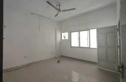 Apartment - Studio - 1 Bathroom for rent in Exhibition Road - Hoora - Capital Governorate