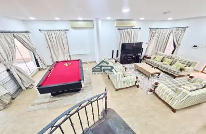 Living Room image for: Villa - 3 Bedrooms - 3 Bathrooms for rent in Galali - Muharraq Governorate, Image 1