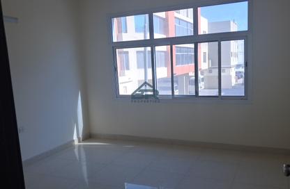 Apartment - 2 Bedrooms - 2 Bathrooms for rent in Tubli - Central Governorate