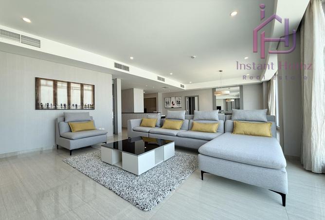 967625 - Property Image 2