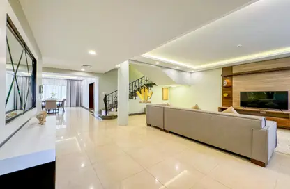 Villa - 3 Bedrooms - 3 Bathrooms for rent in Al Juffair - Capital Governorate