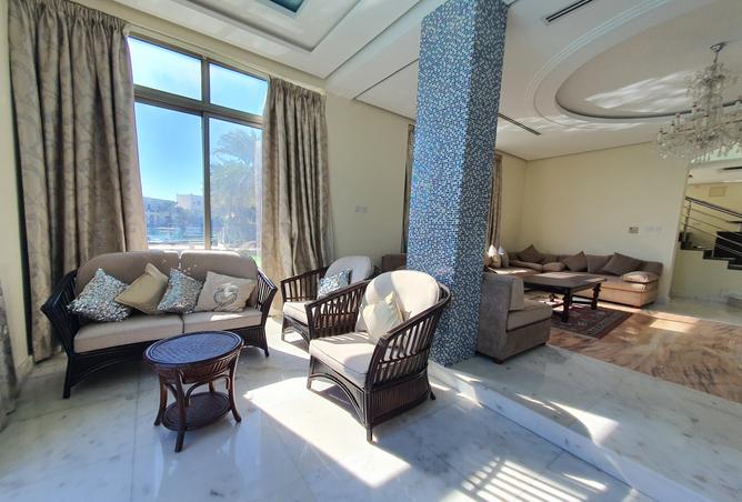 955809 - Property Image 3