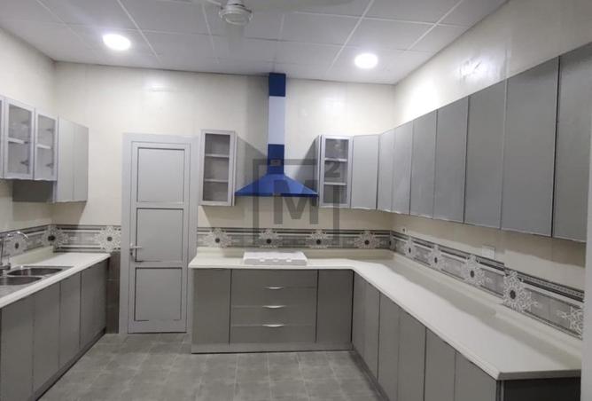 957512 - Property Image 3