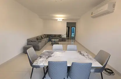 Apartment - 2 Bedrooms - 3 Bathrooms for rent in Hidd - Muharraq Governorate
