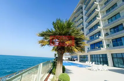 شقة - 2 غرف نوم - 3 حمامات للبيع في جزيرة الريف - محافظة العاصمة