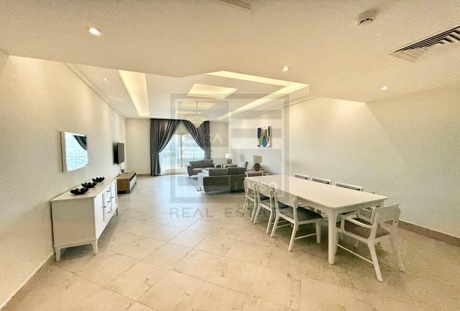 957425 - Property Image 2