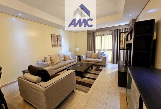 958445 - Property Image 2