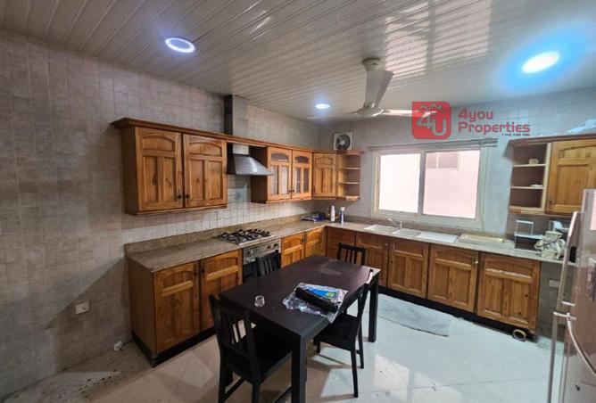 976045 - Property Image 3