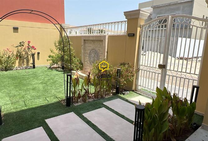 944592 - Property Image 2