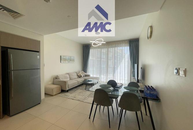 988811 - Property Image 3