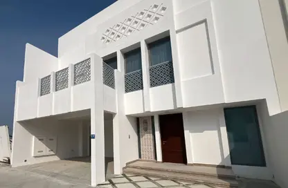 فيلا - 6 غرف نوم - 6 حمامات للبيع في ديار المحرق - المحرق