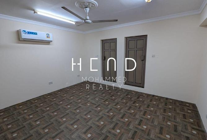 960463 - Property Image 2