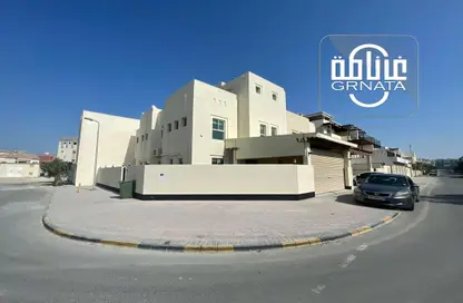 Outdoor Building image for: Villa - 4 Bedrooms - 3 Bathrooms for rent in Janabiya - Northern Governorate, Image 1