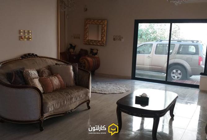 989168 - Property Image 2