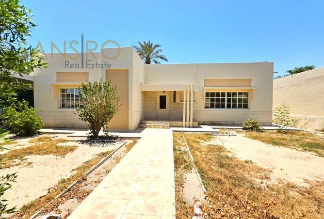 950245 - Property Image 2