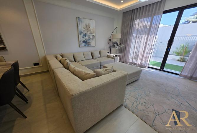 974162 - Property Image 3