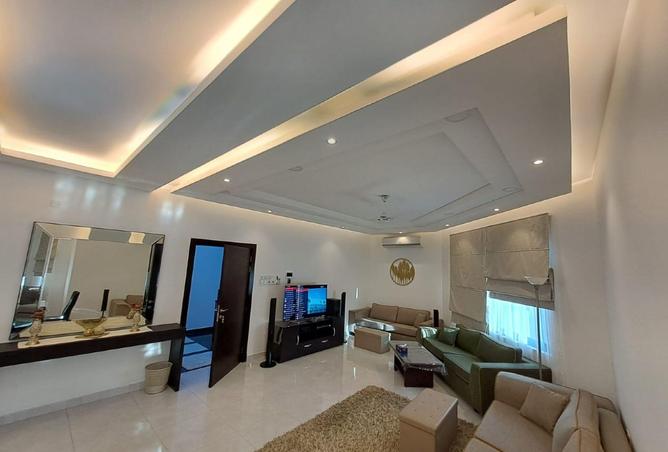 969619 - Property Image 2