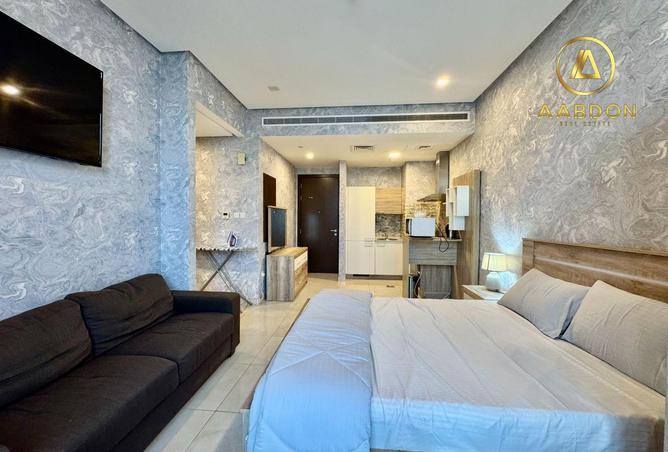 982667 - Property Image 2