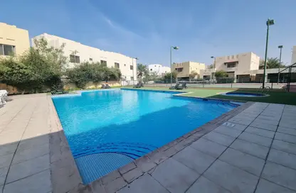 Villa - 4 Bedrooms - 5 Bathrooms for rent in Janabiya - Northern Governorate
