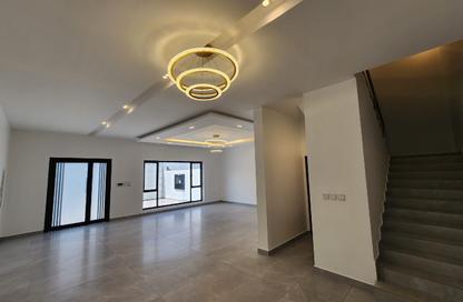 Villa - 4 Bedrooms - 5 Bathrooms for sale in Saar - Northern Governorate