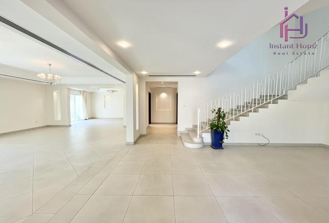 954194 - Property Main Image