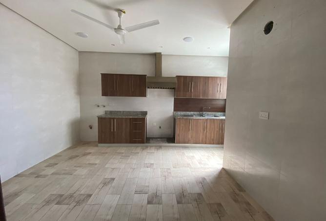 960173 - Property Image 2
