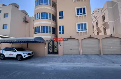 عمارة بالكامل - استوديو - 5 حمامات للبيع في الجفير - محافظة العاصمة