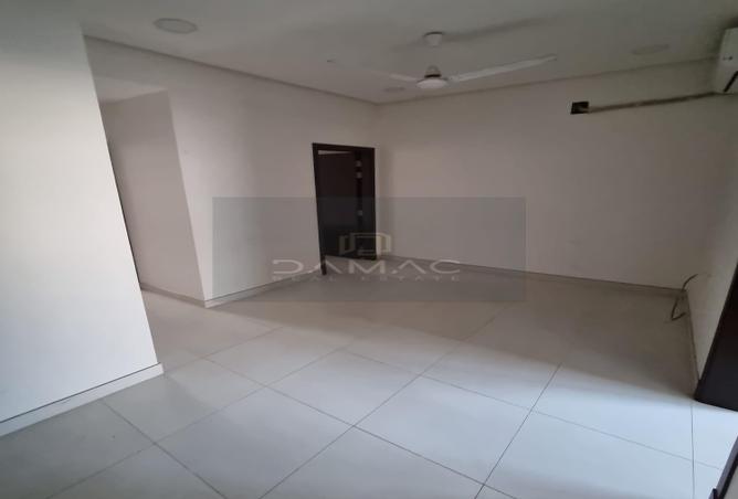 963570 - Property Main Image