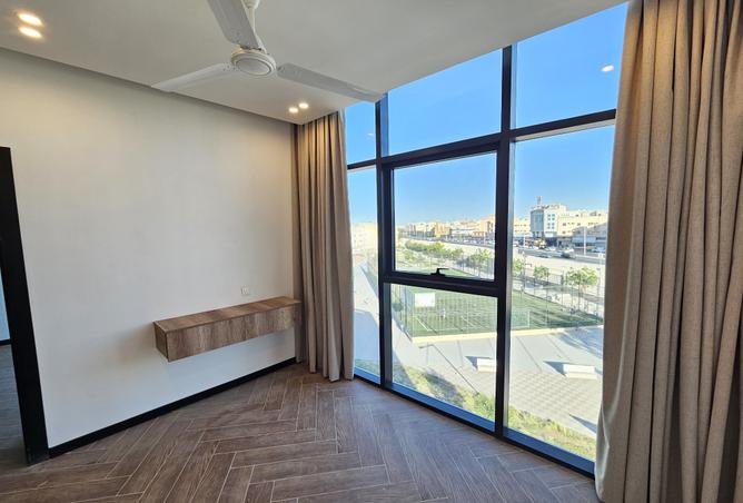 956927 - Property Main Image