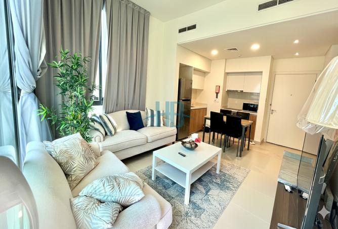 955687 - Property Image 2