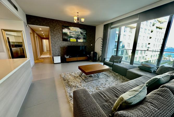 967518 - Property Image 3