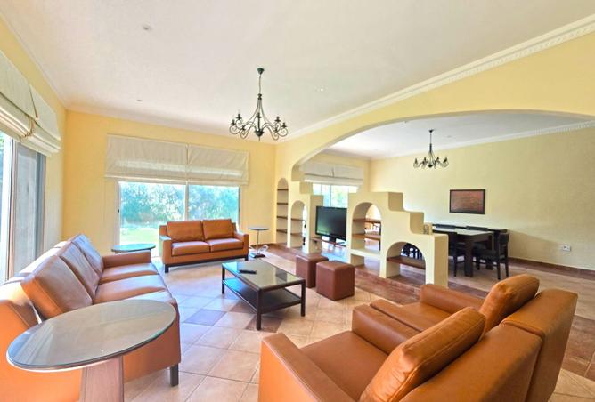 962321 - Property Image 3