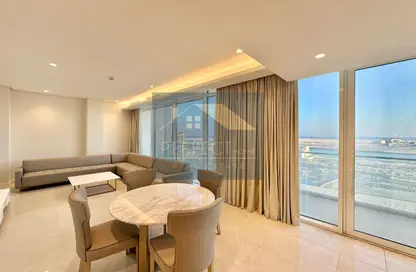 Apartment - 3 Bedrooms - 5 Bathrooms for rent in Canal View - Dilmunia Island - Muharraq Governorate