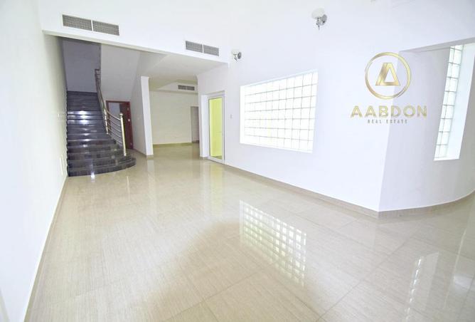 800542 - Property Image 2