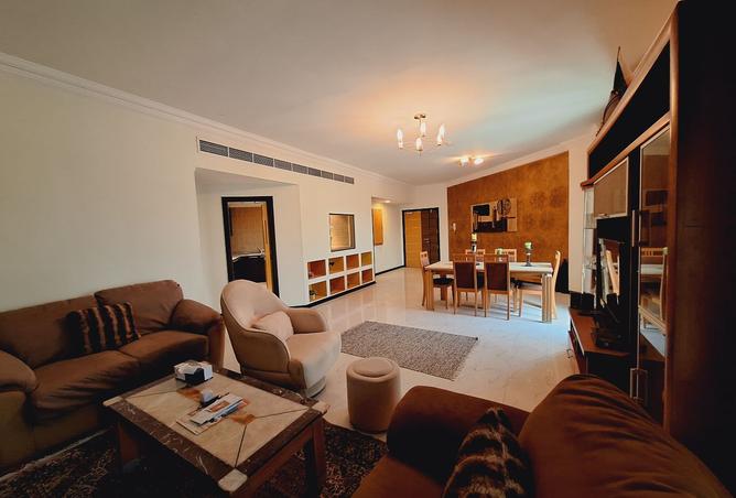 958425 - Property Image 2