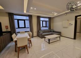 صورةغرفة المعيشة / غرفة الطعام لـ: شقة - 3 غرف نوم - 3 حمامات للكراء في سار - المحافظة الشمالية, صورة 1