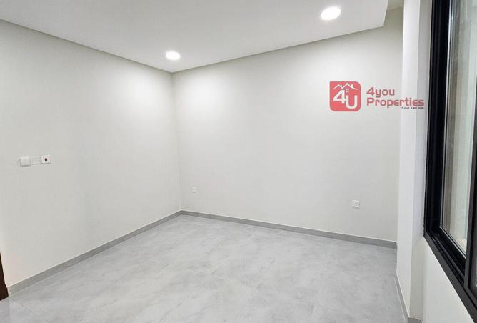 985072 - Property Image 3